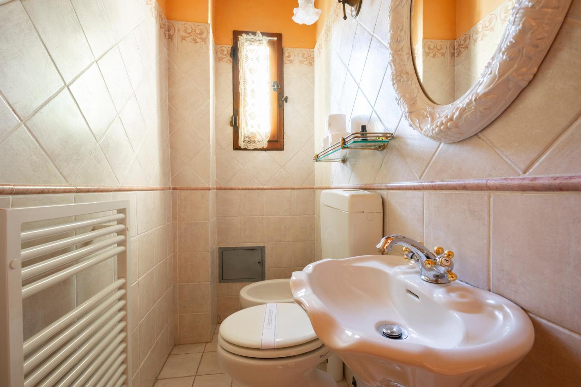 Ruote First Apartment